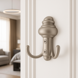 Vešiak SAXA / Satina