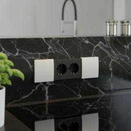 Interiérová zásuvka...