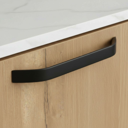 Úchytka ZANAR / Čierna matná