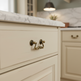 Úchytka MATILDA / Staromosadz