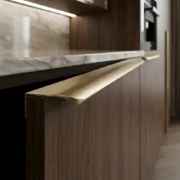 Úchytka na hranu dvierok AVANTI / Mosadz brúsená