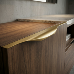 Úchytka na hranu dvierok VULCANO / Mosadz Brúsená