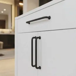 Úchytka KAREN / Čierna matná