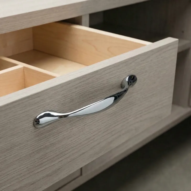 Úchytka LOREN / Lesklý chróm