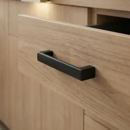 Úchytka LENA / Čierna matná