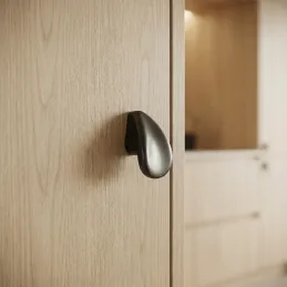 Úchytka knopka BEATRIZ / Čierna matná