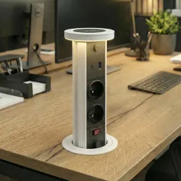 Výsuvná zásuvka LEGIA FRENCH 2x230V + USB A-C + svetlo  / Biela matná