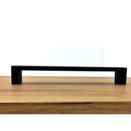 Úchytka OMEGA / Čierna matná