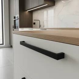 Úchytka OMEGA / Čierna matná