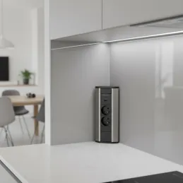 Interiérová zásuvková lišta CORNER FRENCH 2x 230V +2x USB / Čierna - nerez