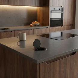 Interiérová zásuvka ALPHA BOX SCHUKO 1x230V + USB C / Čierna matná