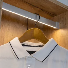 Vešiaková tyč 1m SLIM na LED pásik s koncovkami / Hliník