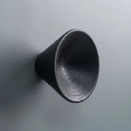 Drevená úchytka knopka APOLO / Čierne drevo
