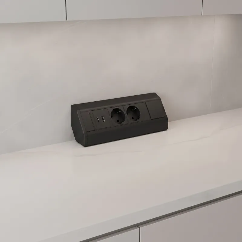 Interiérová zásuvková lišta CORNER SCHUKO 2x 230V + USB A-C / Čierna matná