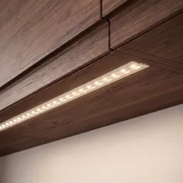 Zafrézovacia hliníková lišta ZARIA na LED osvetlenie s transparent krytkou / Biela matná