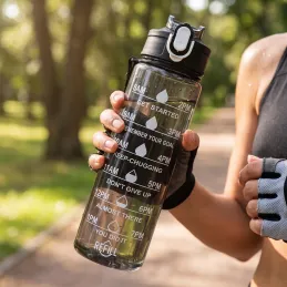 Športová fľaška na vodu FIT ONE 750 ml / Čierna